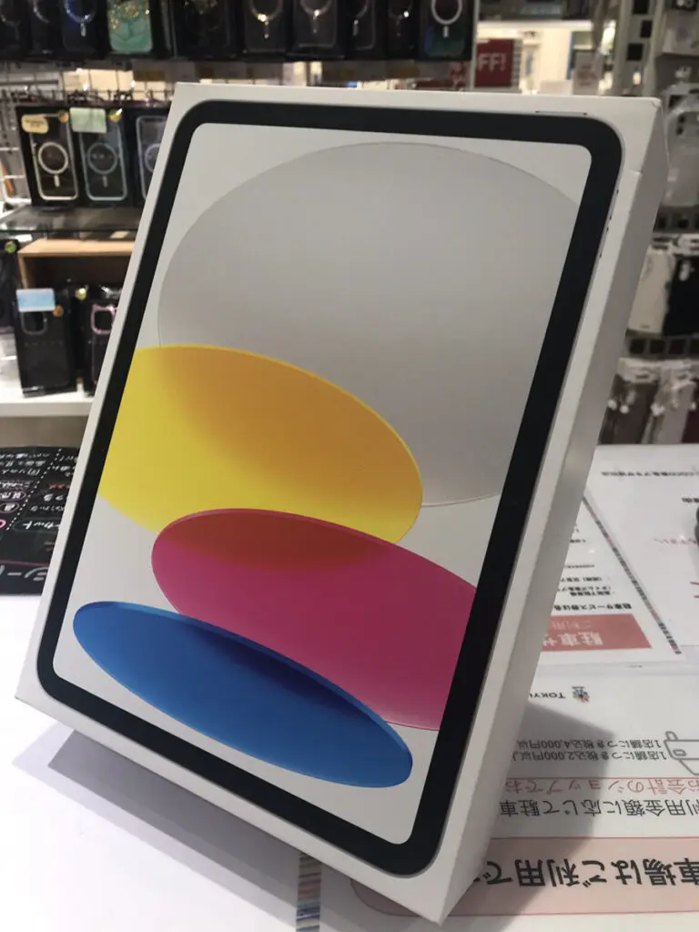 iPad 10.9インチ 第10世代 64GB シルバー 本体、箱 Wifiモデル