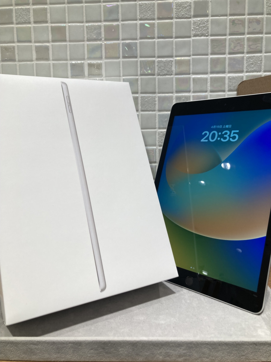 iPad (第9世代) Wi-Fi + Cellular 64GB シルバー 中古箱あり【錦糸町PARCO店】