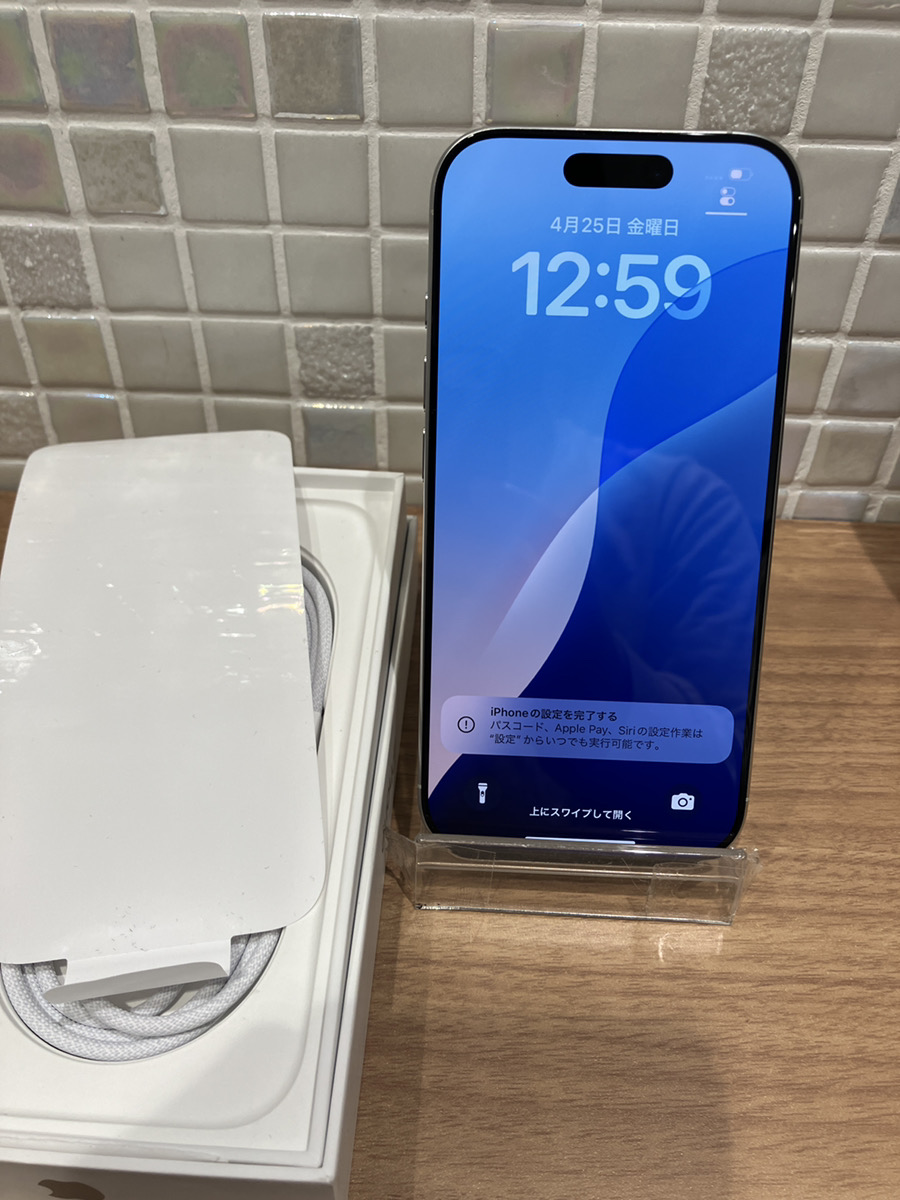 iPhone16Pro 128GB ホワイトチタニウム 新品開封済 au△ 【錦糸町PARCO店】