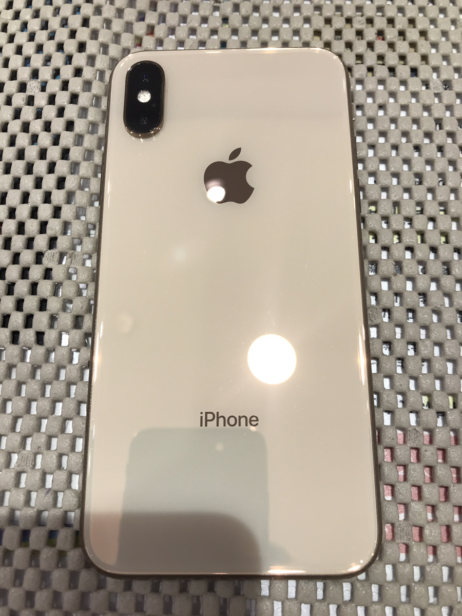 iPhoneXS 256GB ゴールド 本体のみ docomo〇【COCO東急プラザ蒲田店】