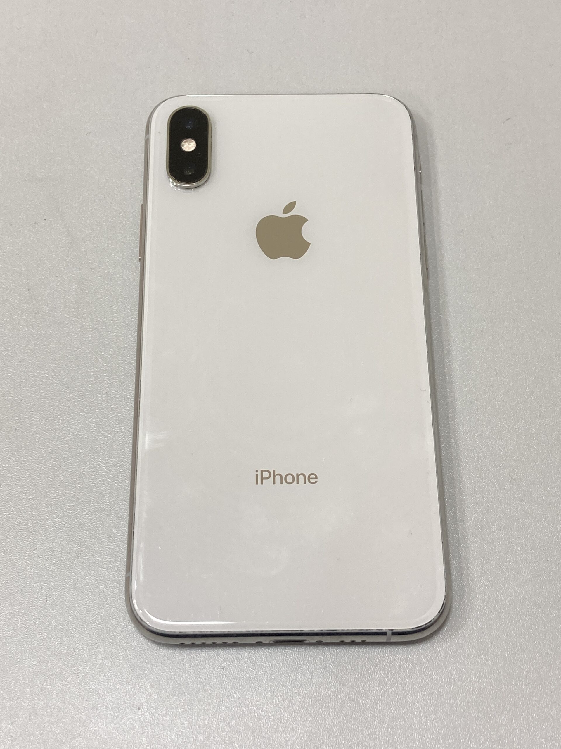 iPhoneXs 256GB au○ 中古 SIMロックなし【平塚店】