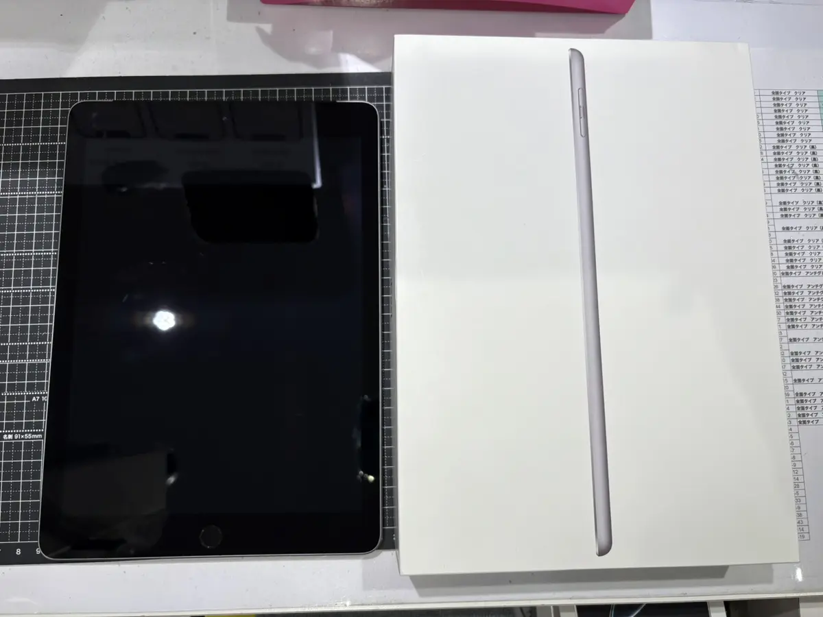 T*n様 iPad 第6世代　箱無し　付属品なし 618NKNwH9PL._UF350,350_QL80_.jpg