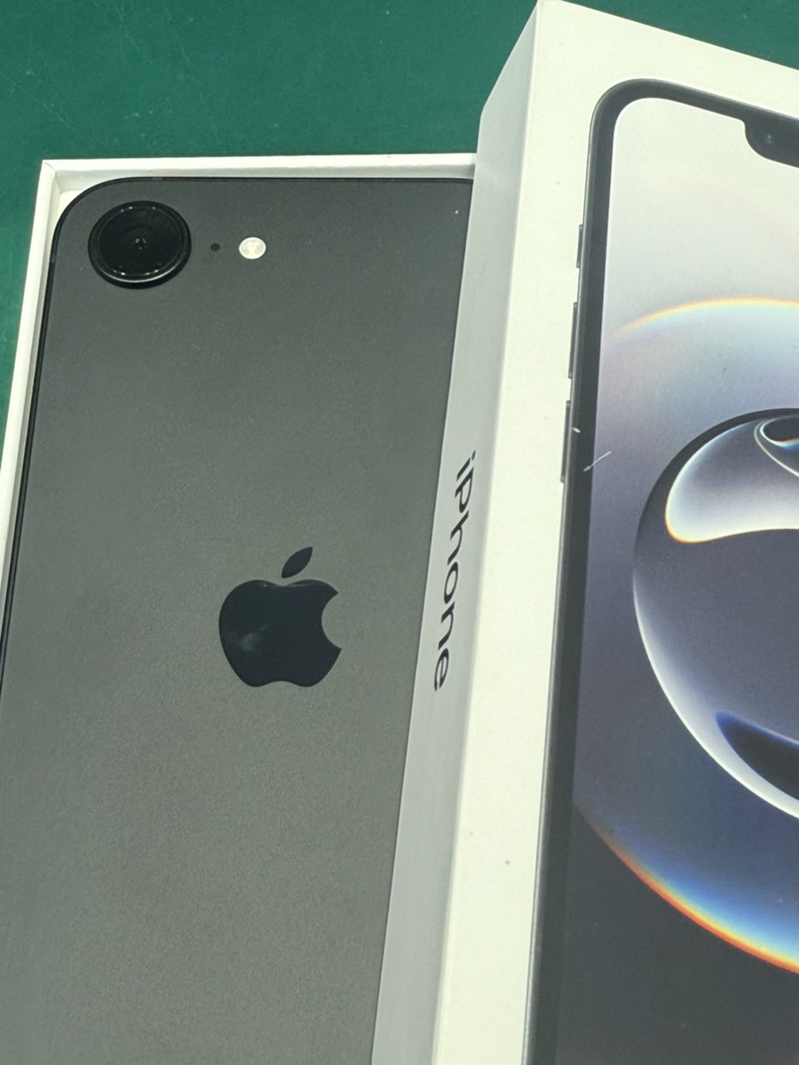 iPhone16e 512GB ブラック SB△ 中古【横浜ビブレ店】