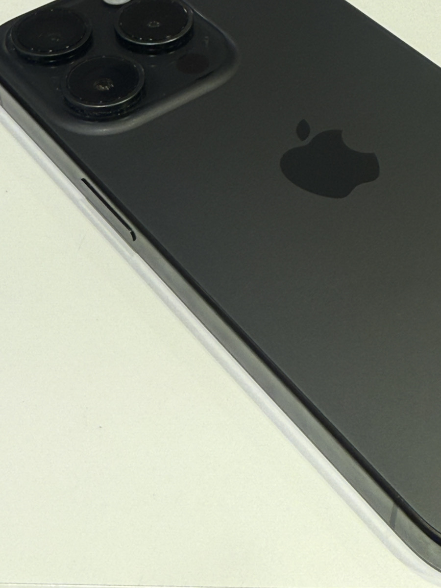 iPhone15Pro 128GB ブラック SB△ 中古【横浜ビブレ店】