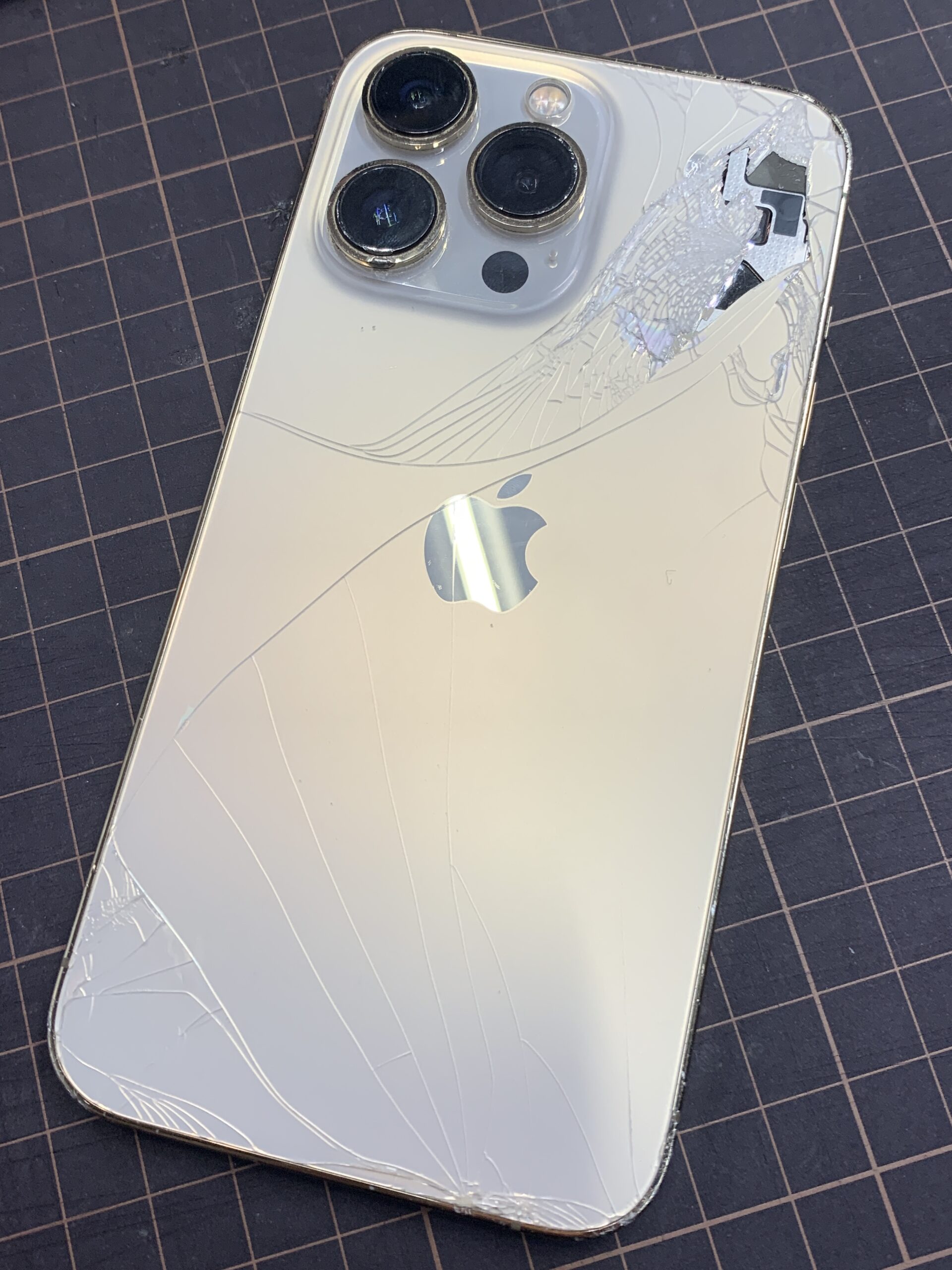 iPhone13Pro 256GB 買取実績報告【練馬店】
