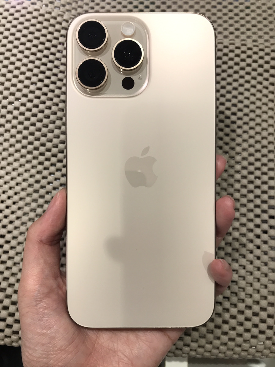 iPhone16ProMax 256GB 中古 本体のみ SB△【COCO東急プラザ蒲田店】