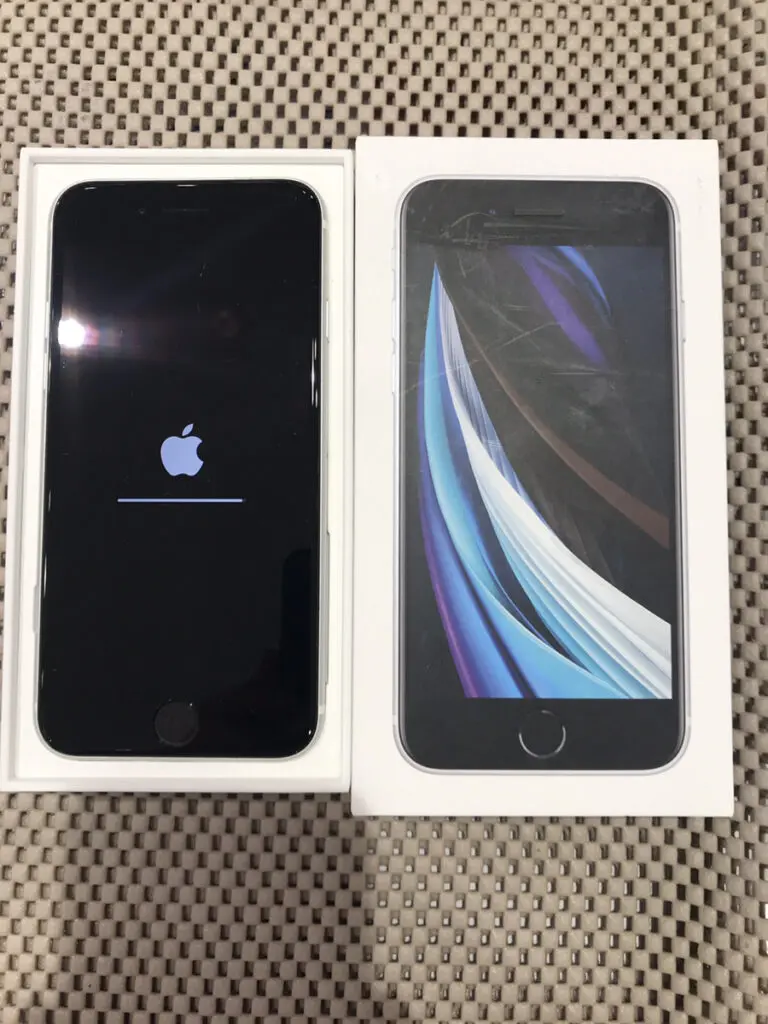 【おまけ付き】iPhoneSE2 64GB White iPhone SE（第2世代） SIMフリー 未開封品 iPhoneSE(第2世代