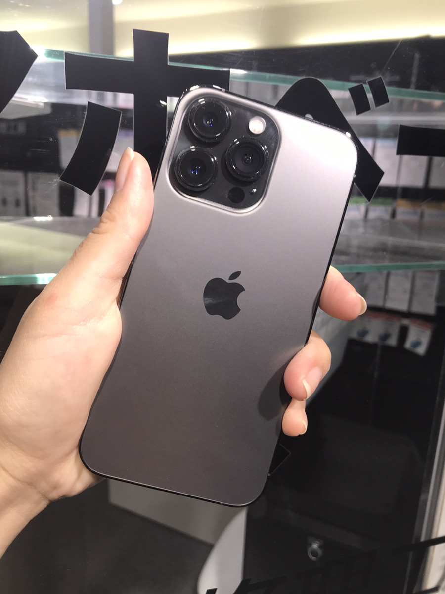 iPhone13Pro 128GB 中古品 グラファイト 本体のみ au【川崎店】