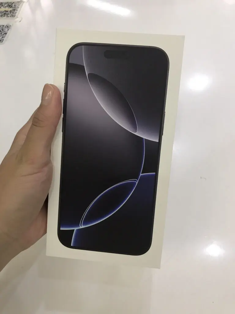 iPhone16ProMax 256GB ブラックチタニウム 新品未開封 AppleSIM
