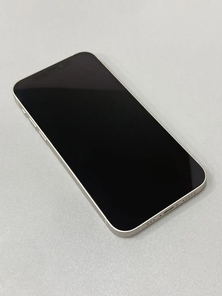 iPhone12 64GB ホワイト 中古 本体のみ docomo◯ 【平塚店