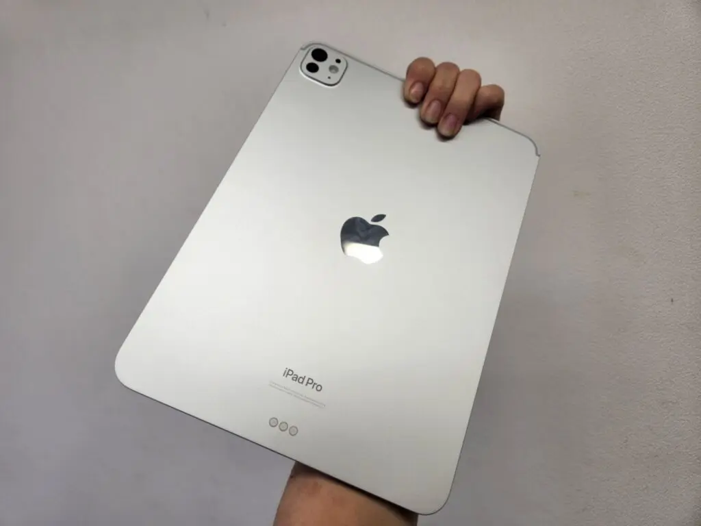 iPad Pro5 11インチ Wi-Fiモデル 256GB シルバー SIMフリー版