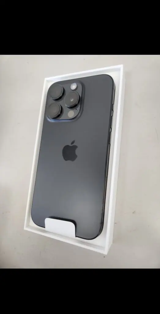 iPhone15Pro 1TB ブラックチタニウム SB △ 新品開封品【新宿