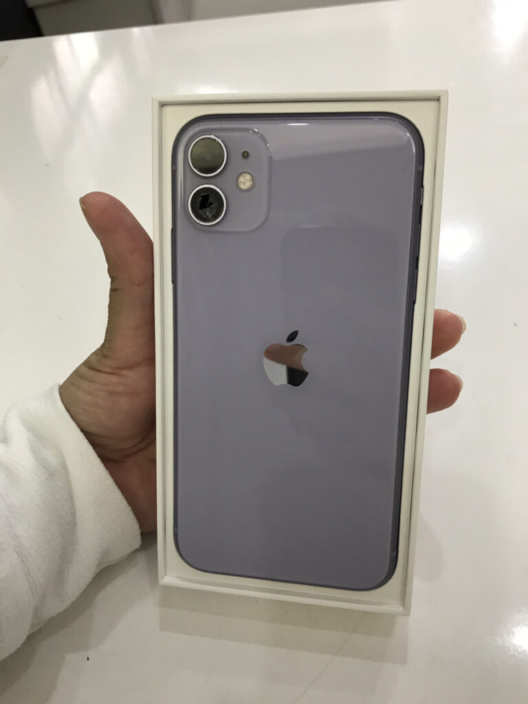iphone iphone11 買取　新品　未開封　査定　買取　査定　川崎　スマホ　64GB　ブルー　グラファイト　パープル　シルバー　ホワイト　グリーン　残債　分割　綺麗　減額　満足　iPhone修理工房　川崎日航店　日航ホテル　買取　買取クイック　docomo Softbank　KDDI　au　中古品　黒点　傷　カメラモード　写真　レンズ　サービス　バッテリー　劣化　美品　ケース跡