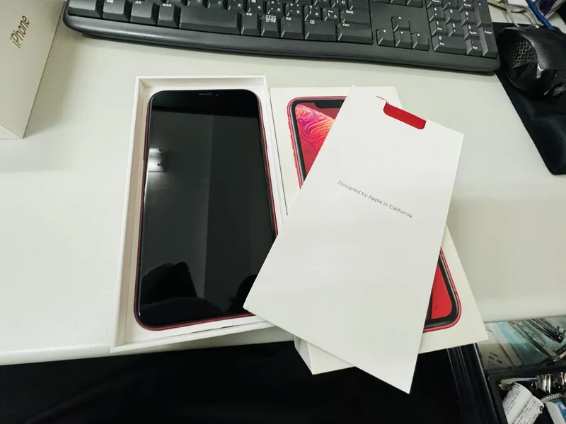 iPhoneXR 64GB au red 中古美品 【所沢店】