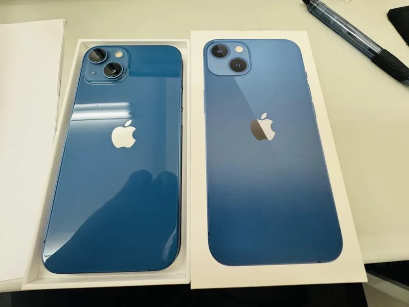 iPhone13 128GB blue docomo 中古美品 【所沢店】