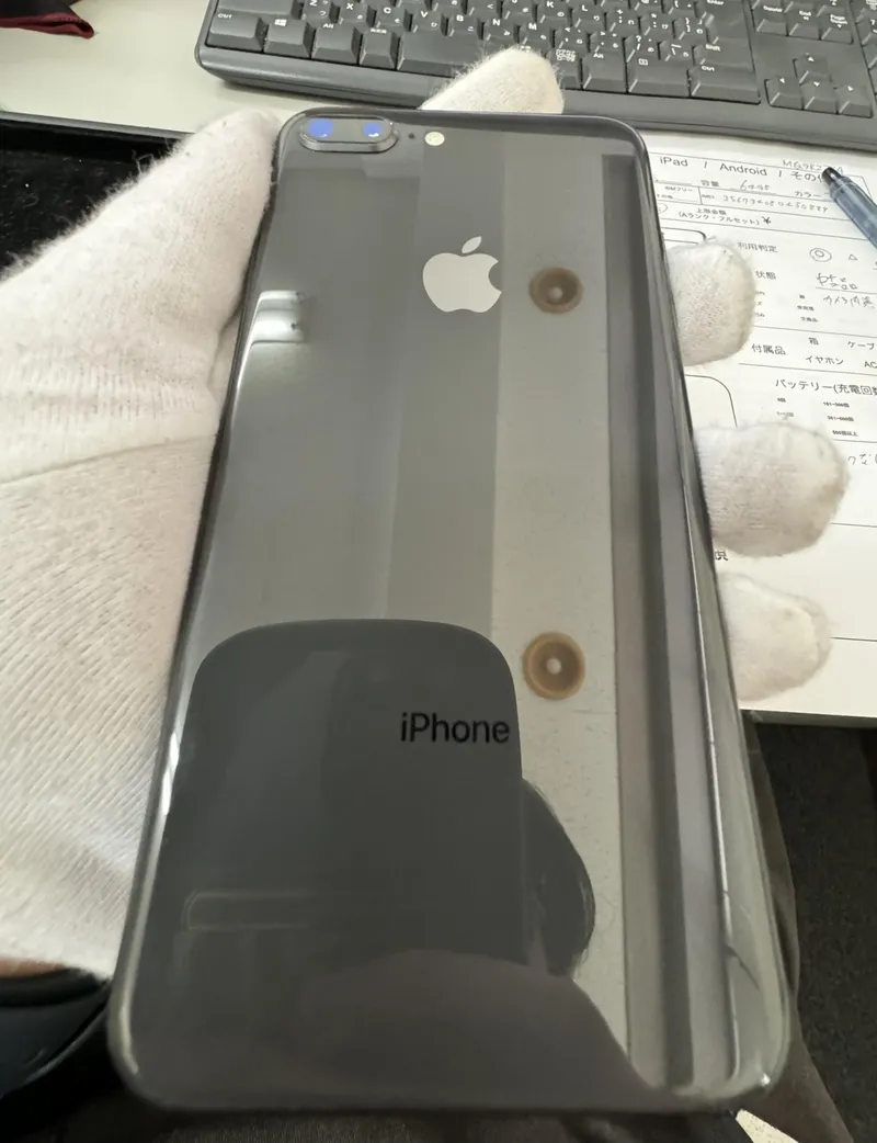 iPhone8Plus 64GB black docomo 〇 ロック解除済 中古美品 【所沢店】