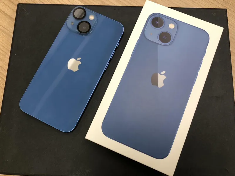 iPhone13mini 128GB ブルー ドコモ△ 中古品【所沢店】