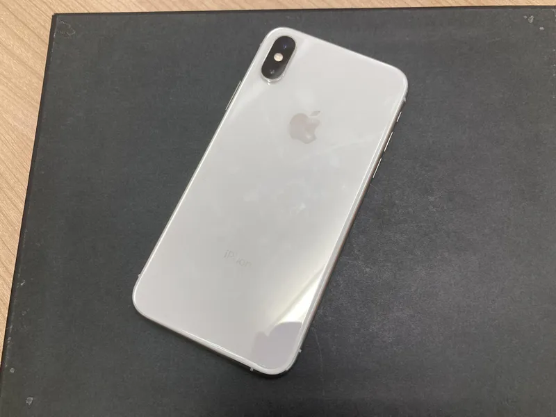 iPhoneXs 256GB au 〇 バッテリーサービス状態 中古品【所沢店】