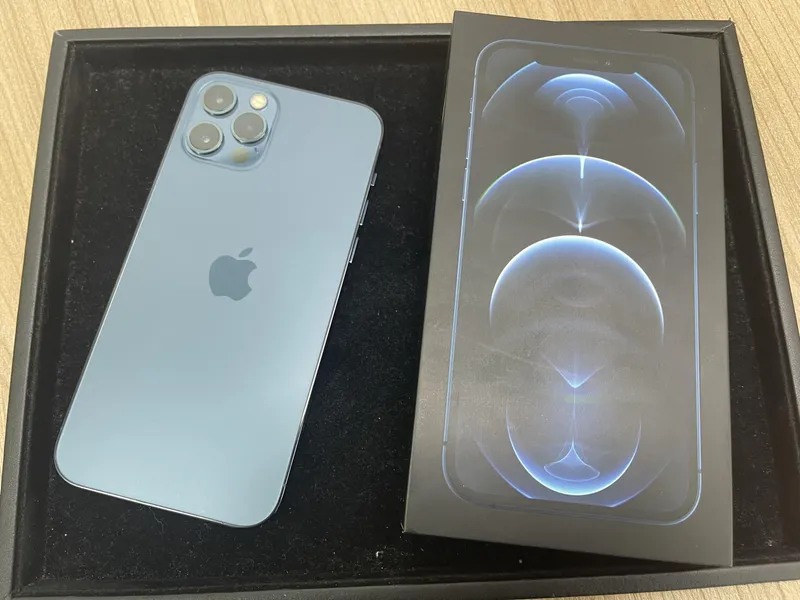 iPhone12Pro 256GB ドコモ〇 SIMロック解除済み 中古美品【所沢店】