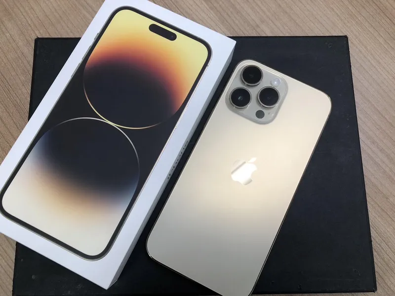 iPhone14ProMAX 256GB au△ 中古品【所沢店】