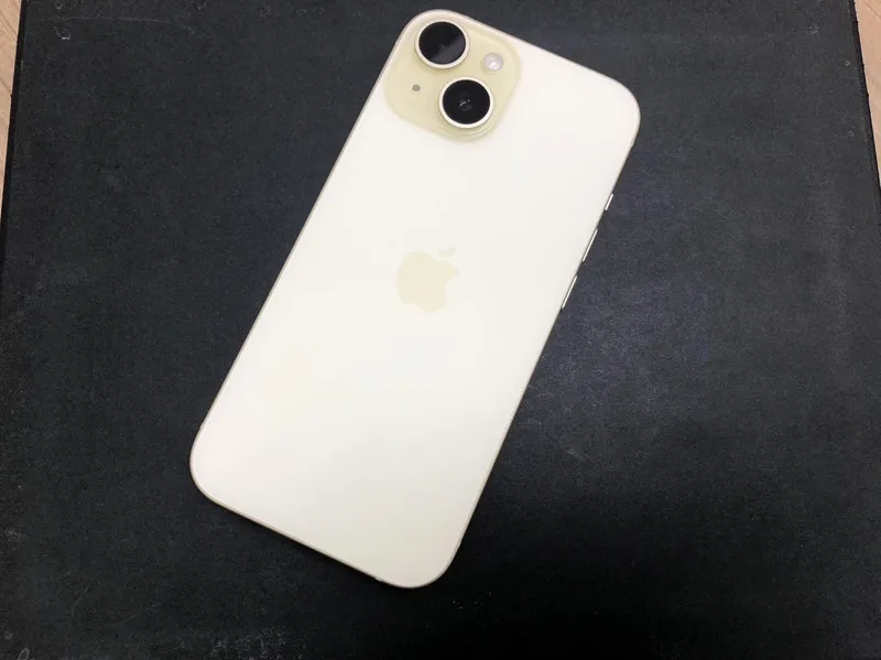 iPhone15 128GB SB△ 中古美品【所沢店】