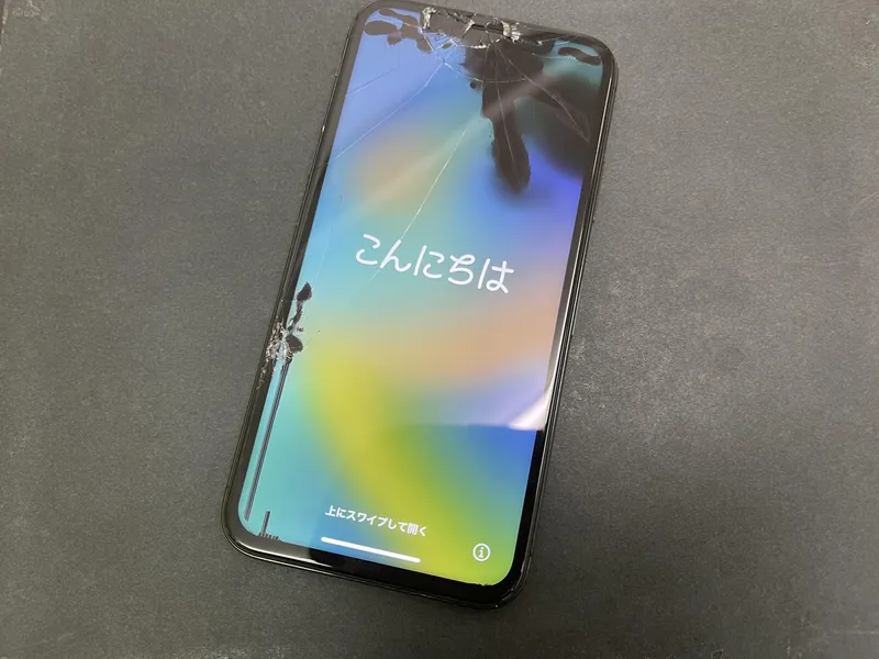 iPhoneX 64GB ソフトバンク 液晶画面割れ 中古品 SIMロック解除済み【所沢店】