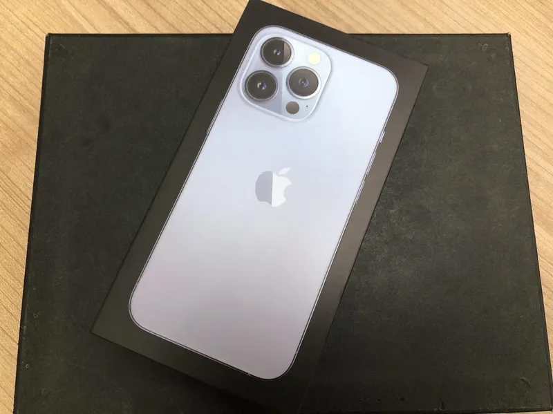 iPhone13Pro 256GB au ネットワーク利用制限○ 中古美品【所沢店】