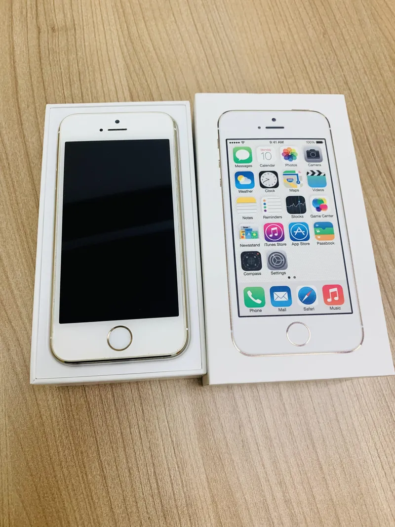 iPhone5s 16GB docomo 本体箱のみ 【所沢店】