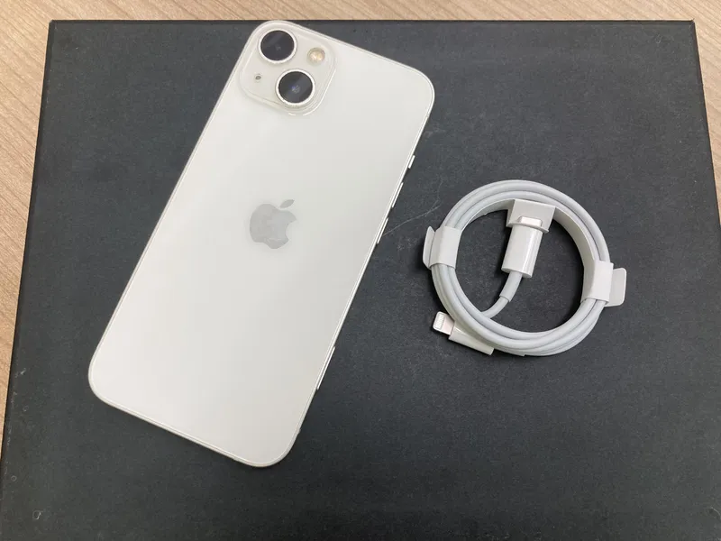 iPhone13 256GB ドコモ△ 中古(交換品)