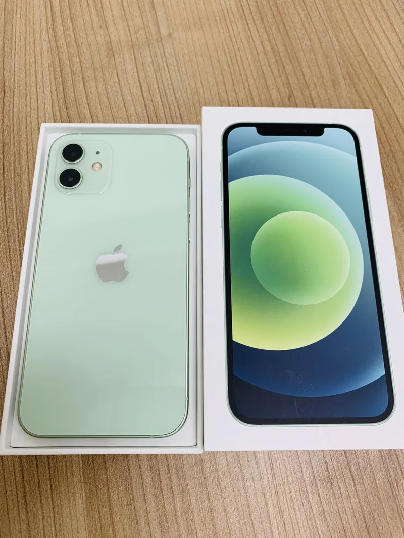 iPhone12 64GB au ロック解除済 中古美品 【所沢店】