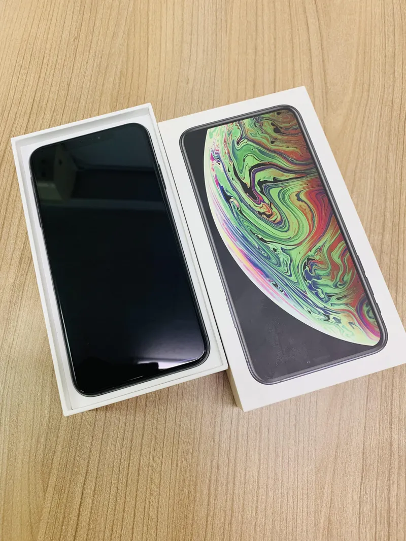 iPhoneXSmax 256GB au 〇 中古美品 ロック解除済