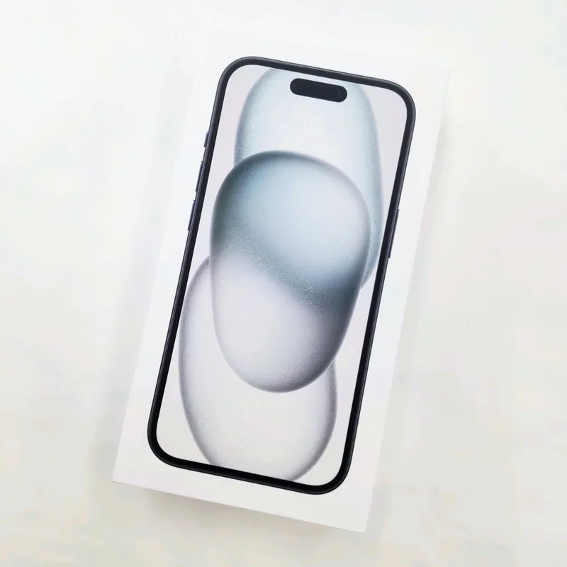 iPhone15 256GB（Sランク）