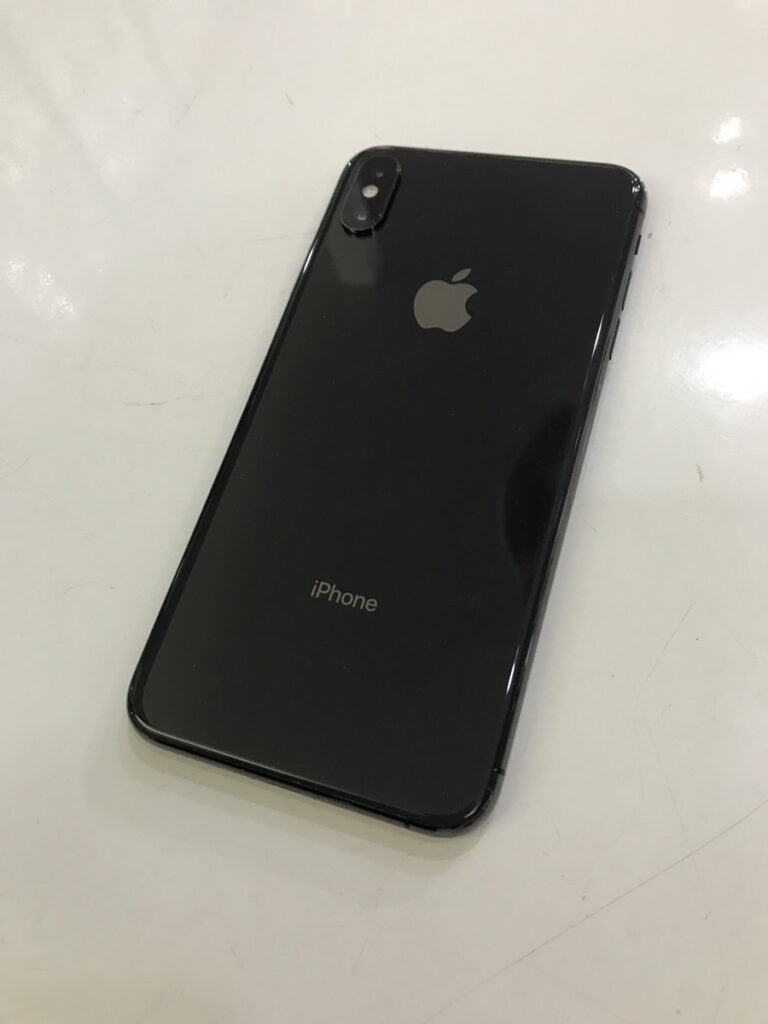 iphone iphoneXsMax 買取　新品　未開封　査定　買取　査定　川崎　スマホ　256GB　ブルー　グラファイト　パープル　シルバー　ホワイト　グリーン　　ゴールド　残債　分割　綺麗　減額　満足　iPhone修理工房　川崎日航店　日航ホテル　買取　買取クイック　docomo Softbank　KDDI　au　中古品　黒点　傷　カメラモード　写真　レンズ　サービス　バッテリー　劣化　美品　ケース跡　ジャンク品　背面割れ　液晶割れ　液晶不良　カメラレンズ割れ　黒点多数　