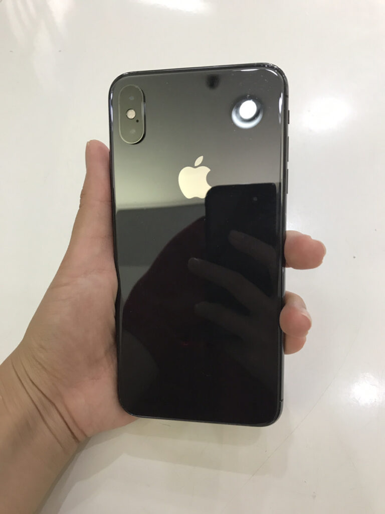 iphone iphoneXsMax 買取　新品　未開封　査定　買取　査定　川崎　スマホ　256GB　ブルー　グラファイト　パープル　シルバー　ホワイト　グリーン　　ゴールド　残債　分割　綺麗　減額　満足　iPhone修理工房　川崎日航店　日航ホテル　買取　買取クイック　docomo Softbank　KDDI　au　中古品　黒点　傷　カメラモード　写真　レンズ　サービス　バッテリー　劣化　美品　ケース跡　ジャンク品　背面割れ　液晶割れ　液晶不良　カメラレンズ割れ　黒点多数　