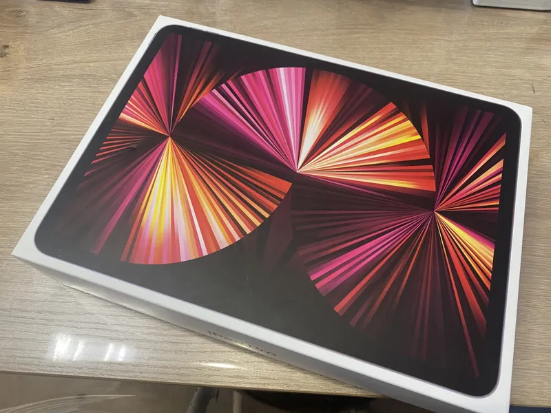 iPad Pro11インチ第３世代 256GB 中古品