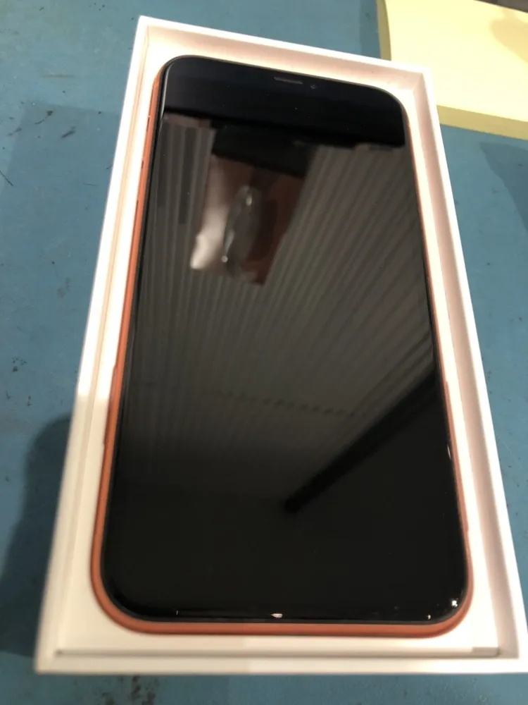 iPhoneXR コーラル 128GB Softbank○【なんばウォーク店】