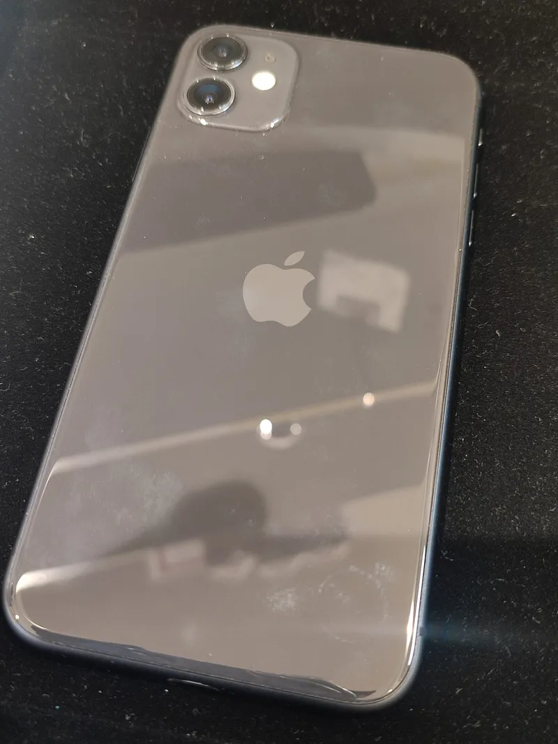iPhone11 256GB Softbank△ 中古品【戸塚モディ店】