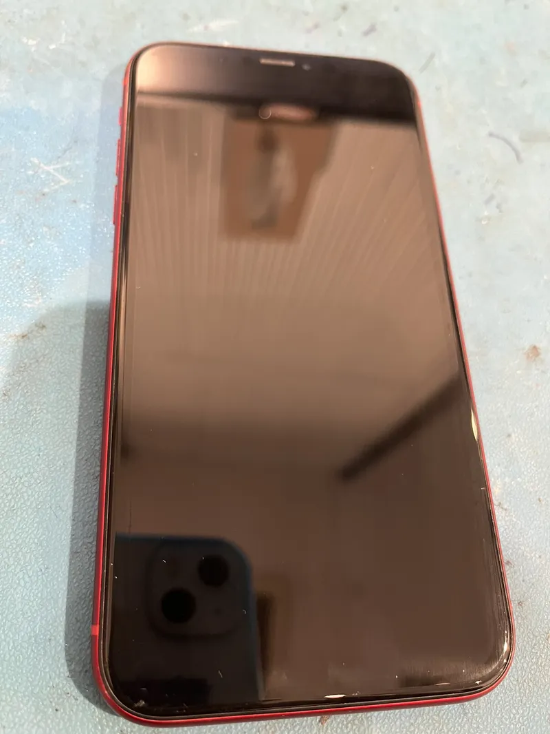 iPhoneXR 256GB au△ フレーム傷多め【イオンモール福岡店】