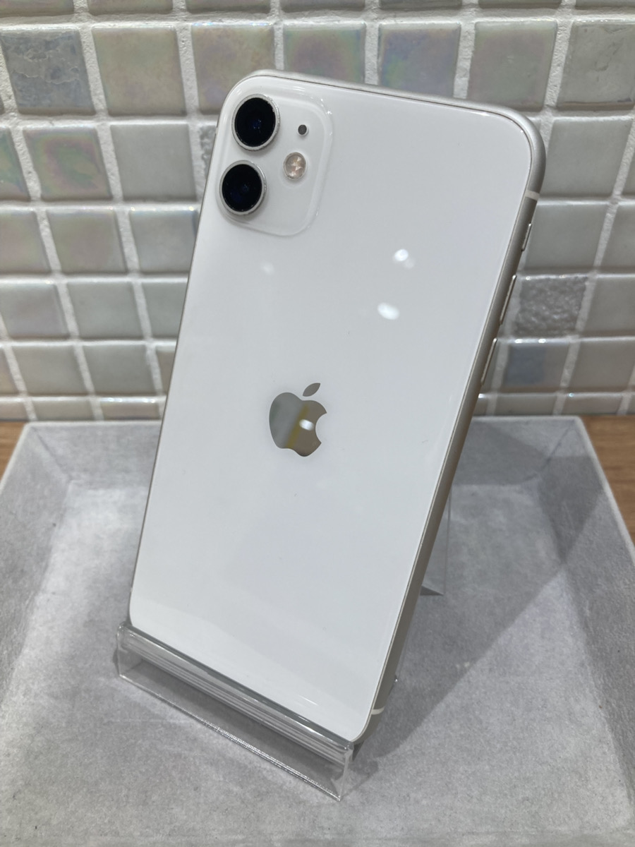 iPhone11 128GB au〇 SIMロックあり 中古本体のみ【錦糸町PARCO店】