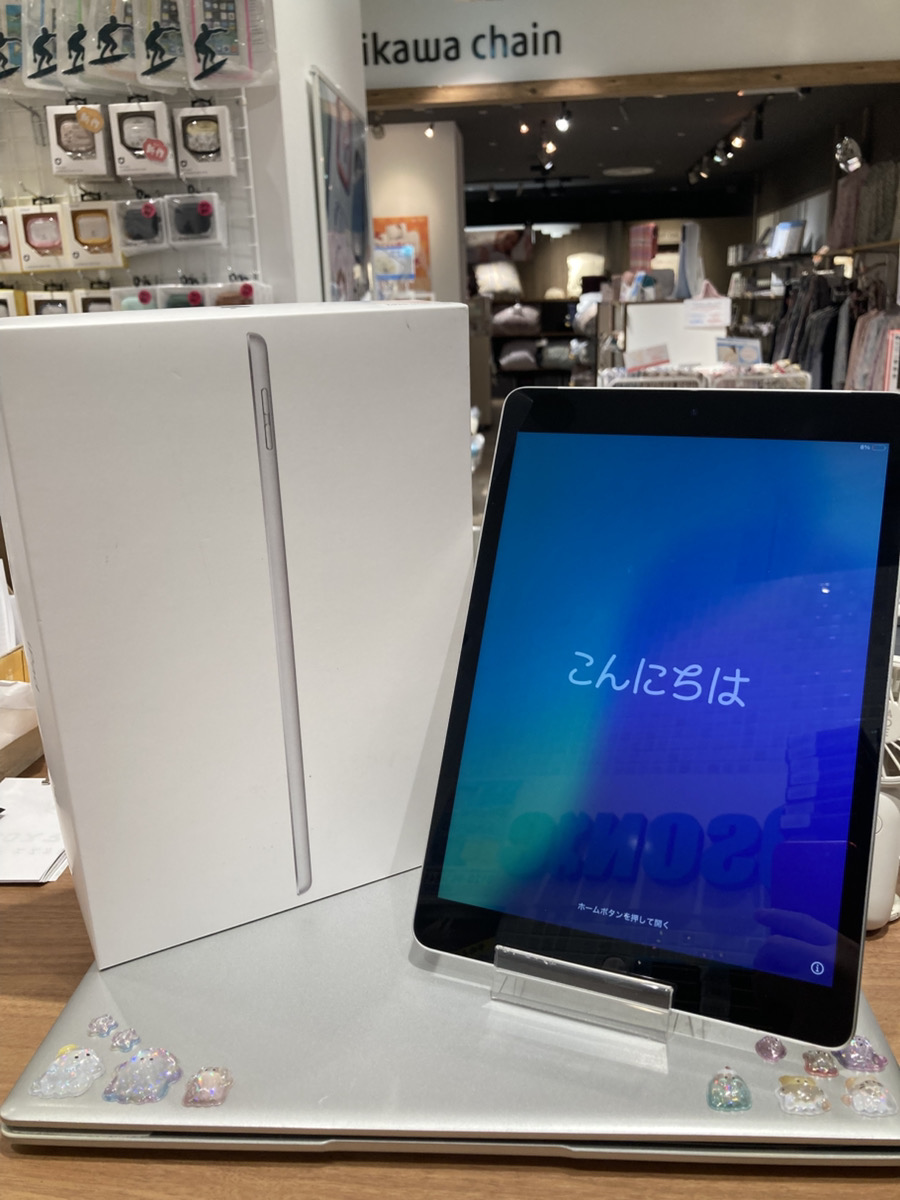 iPad9 64GB 中古 本体 箱あり docomo○【錦糸町PARCO店】