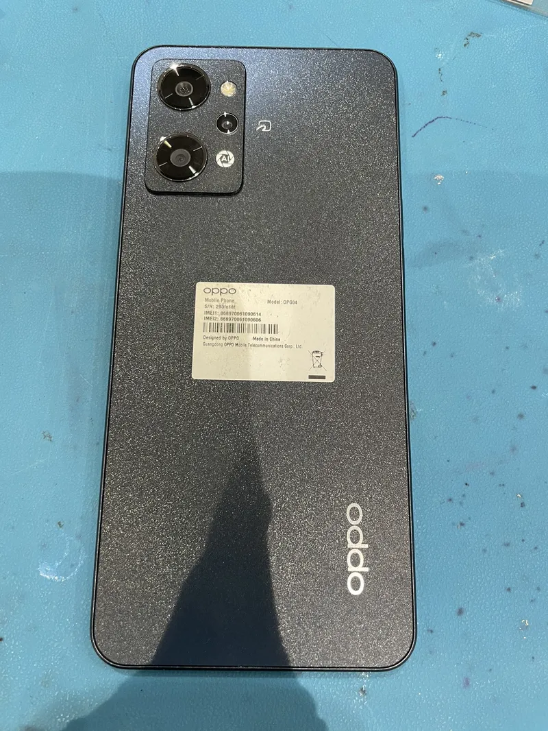 OPPO Reno7A 128GB au〇 中古(なんばウォーク店)