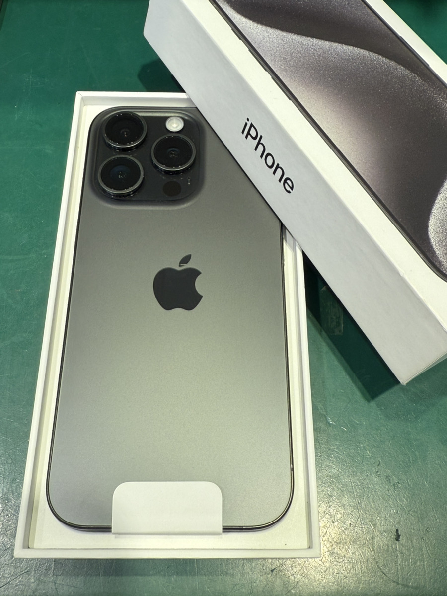 iPhone15Pro 128GB スターライト au△ 開封未使用【横浜ビブレ店】