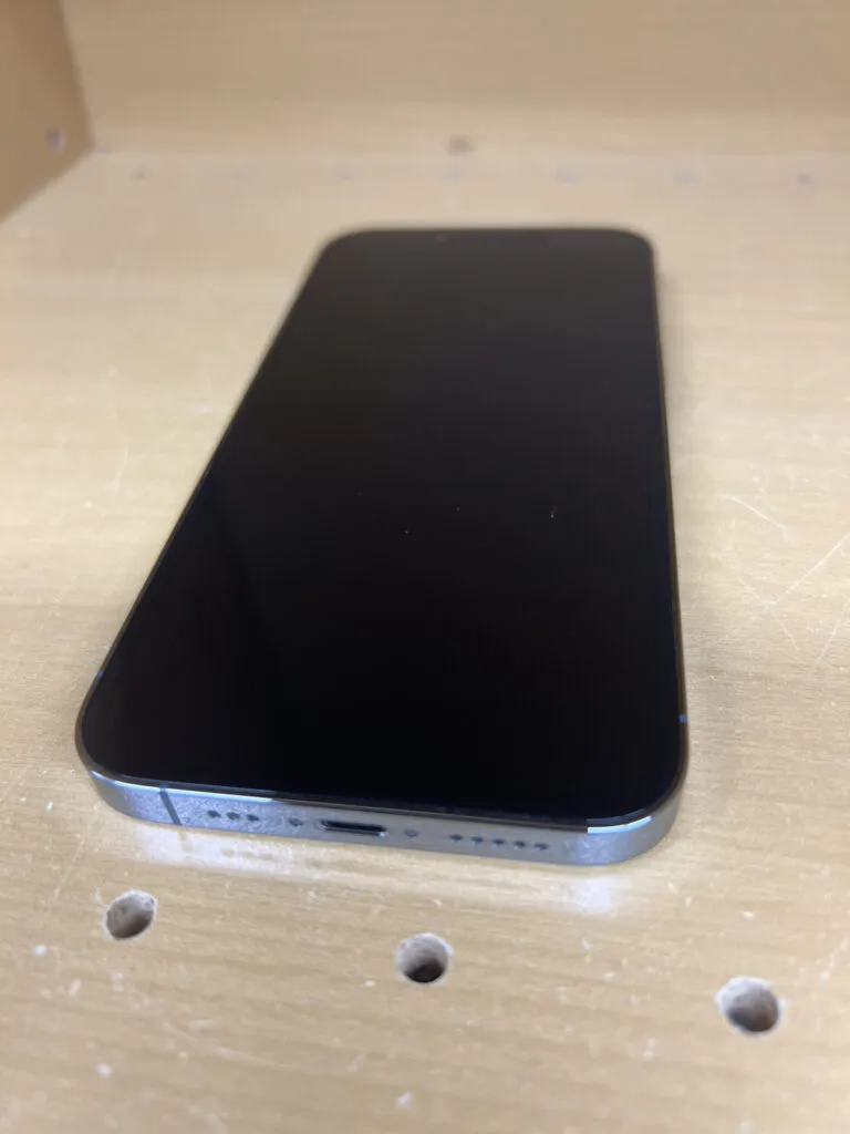 iPhone アイフォン 買取 新宿 御前伸幸