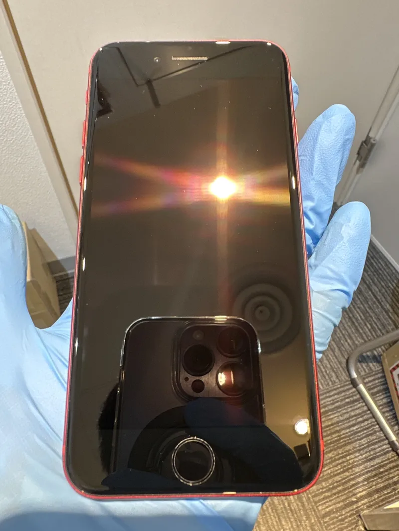 iPhone8 64GB プロダクトレッド au○【広島パルコ店】
