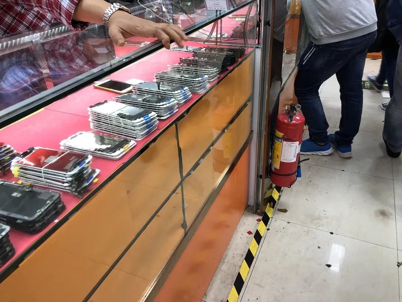 華強北iPhone液晶
