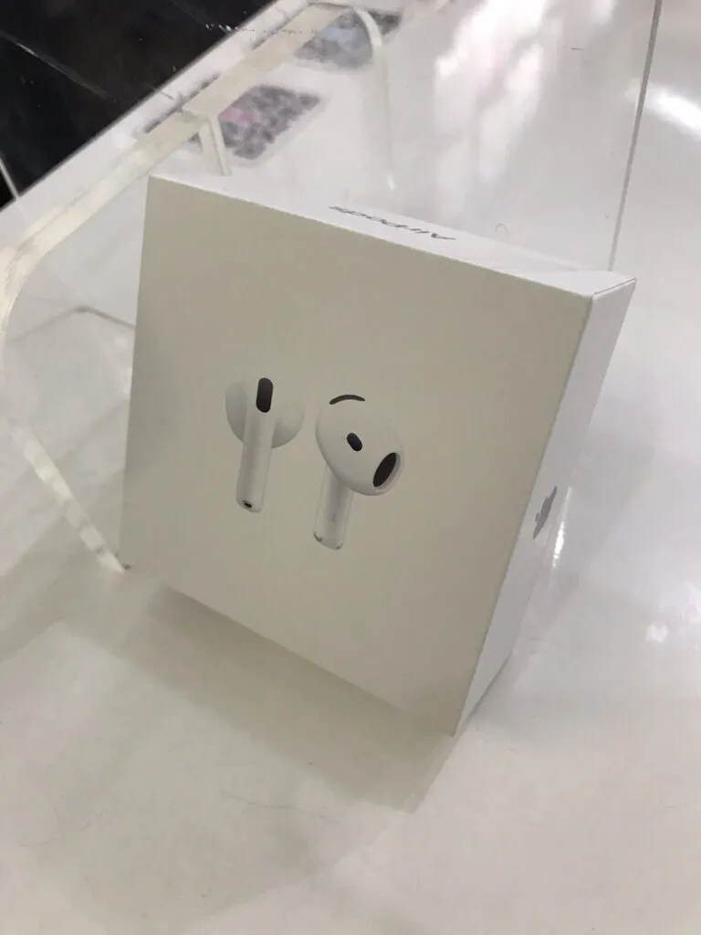 iphone 　AirPods4　買取　新品　未開封　査定　買取　査定　川崎　スマホ　
256GB　ブラック　残債　分割　綺麗　減額　満足　iPhone修理工房　川崎日航店　日航ホテル　買取　買取クイック　Softbank docomo　au　KDDI　SIMフリー　キャリア　Apple