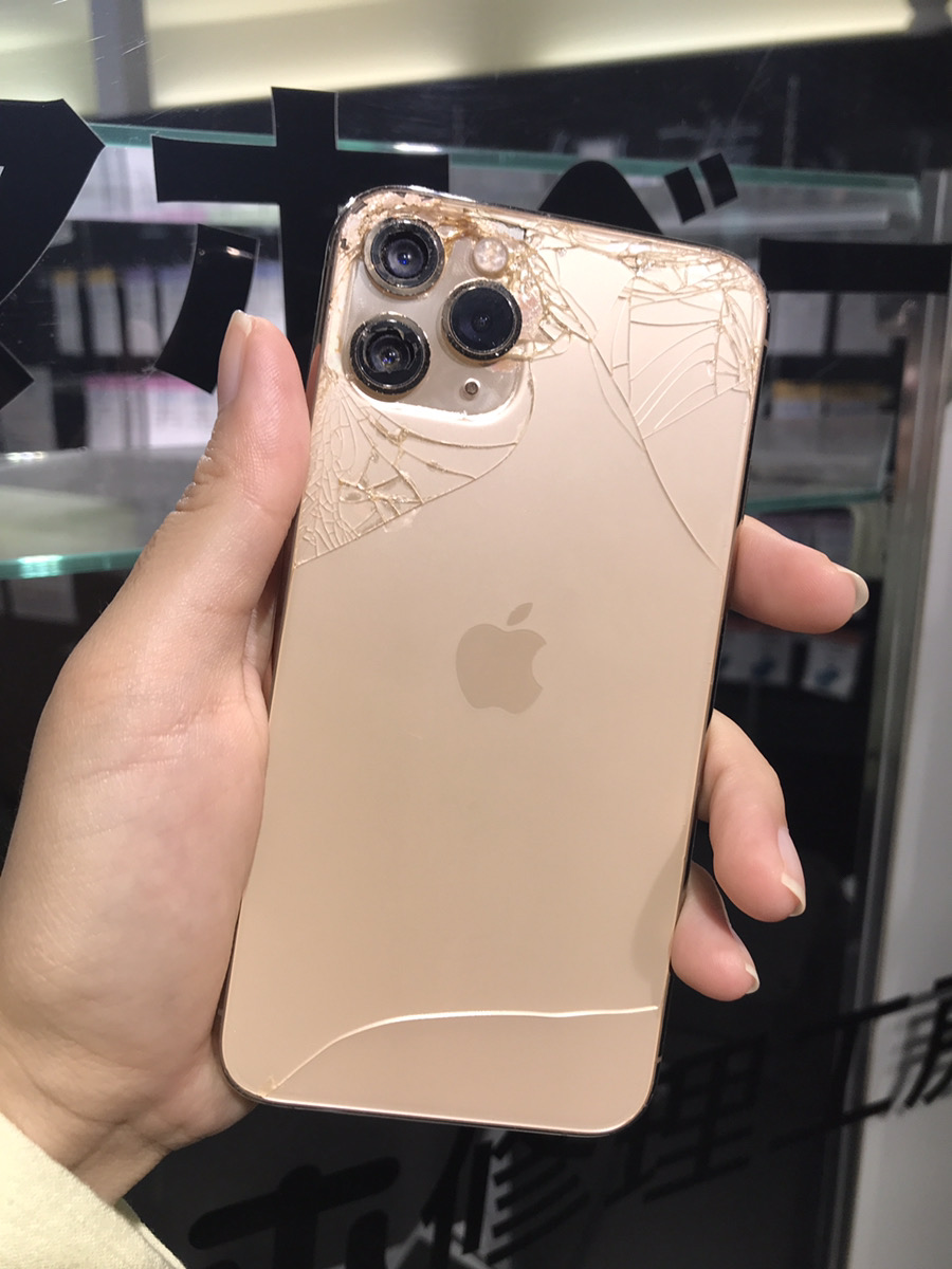 iPhone11Pro ゴールド 256GB 本体のみ Softbank◯【川崎店】