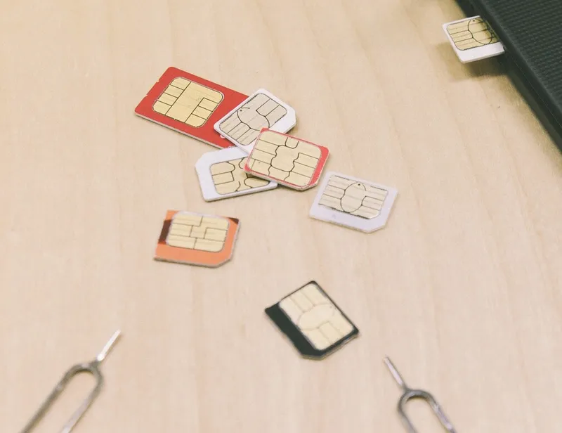 iPhoneXS SIMカード