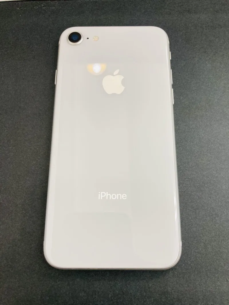 iPhone8 64GB ワイモバイル 液晶画面割れあり ○ SIMロック解除済み