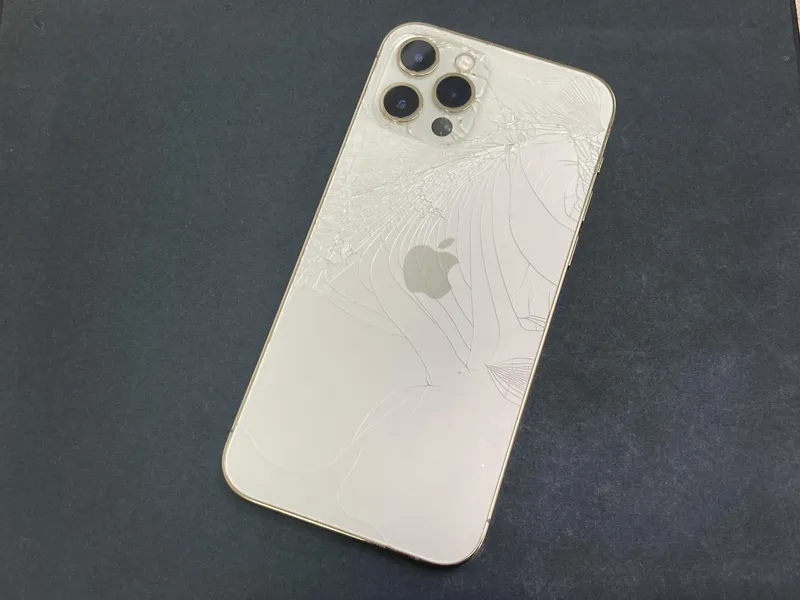 iPhone12Pro 128GB SIMフリー 中古品 背面割れ